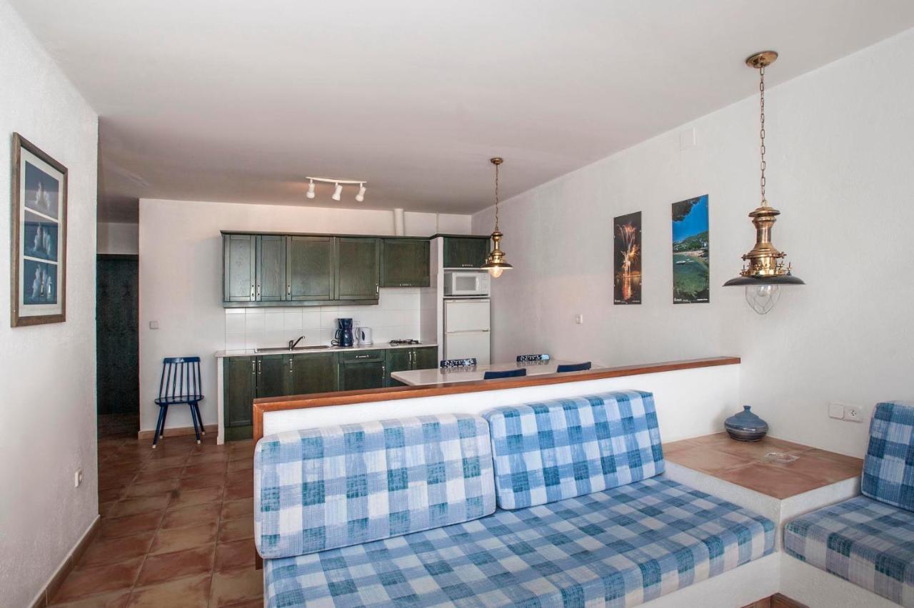 Apartaments El Berganti En Canyelles Petites Росас Экстерьер фото